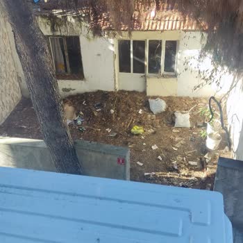 Tehlike Saçan Elektrik Direği Ve İlgisizlik