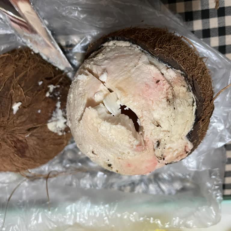 Bozuk Hindistan Cevizi Ve Yetersiz Müşteri Hizmeti