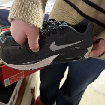 Sneaks Up Ayakkabı Değişim Talebine Olumsuz Yanıt