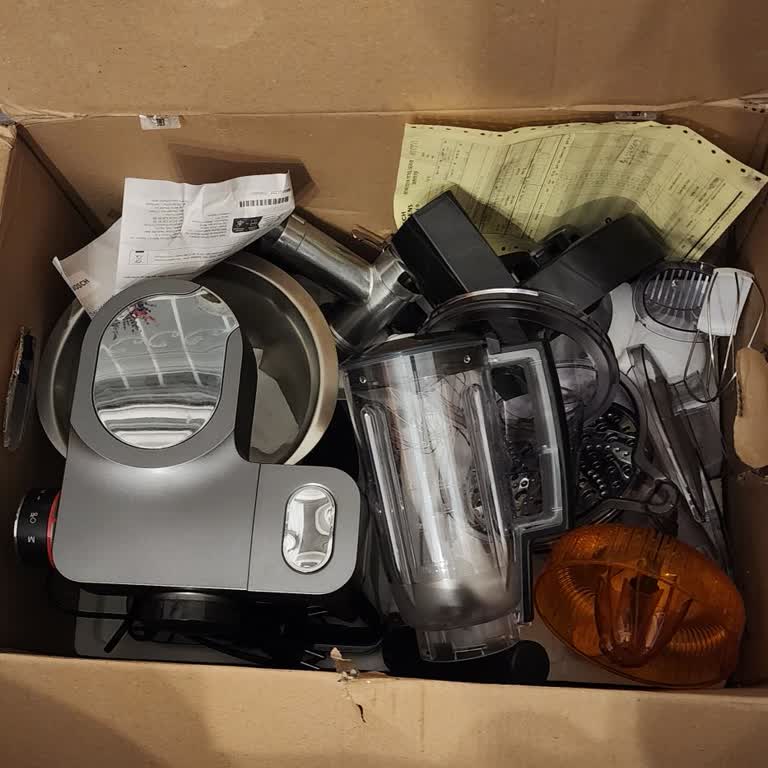 Bosch MUMS2VM40 Kitchen Robot Emits Bad Odor