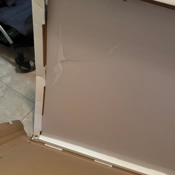 Kırık Gelen TV Ekran Koruyucu İade Sorunu