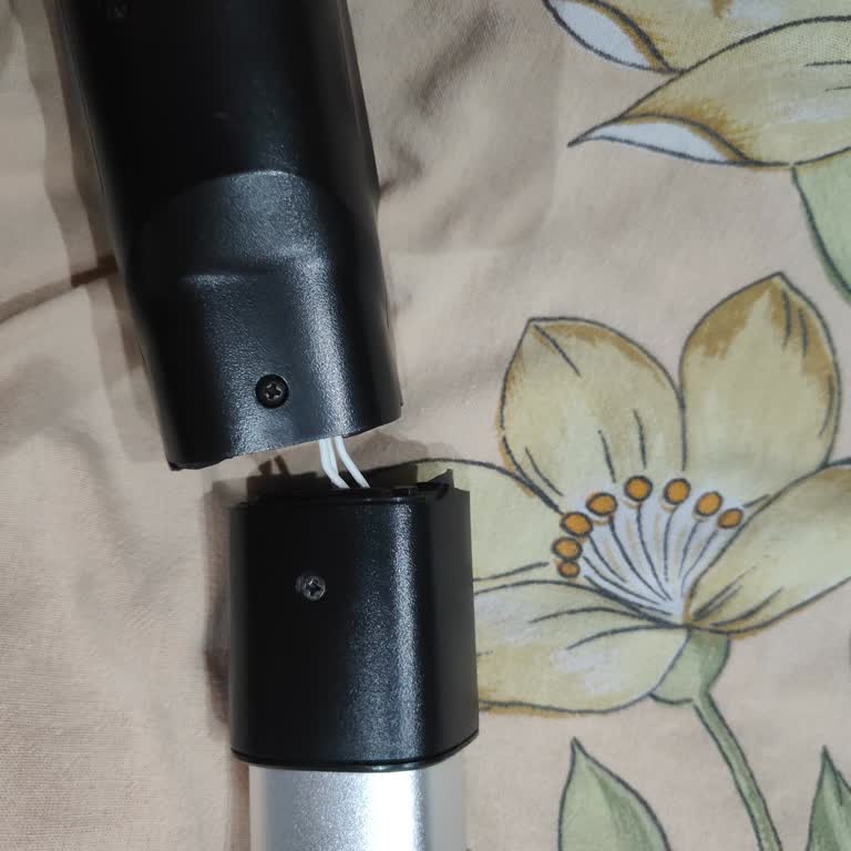 Philips Dikey Süpürge: Kırılgan Parçalar Ve Yetersiz Garanti Hizmeti