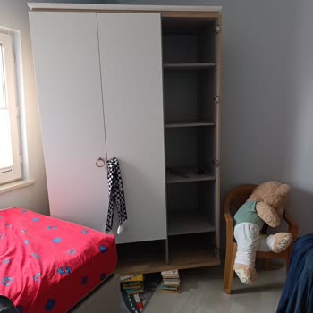 Montaj Hatası Nedeniyle Tehlikeli Gardırop Kazası Ve Yetersiz Müşteri Hizmeti