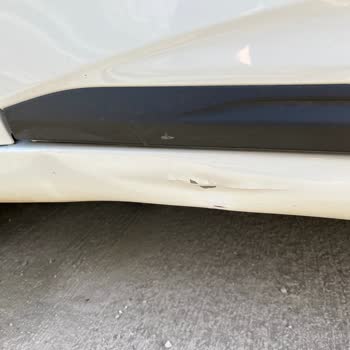 Yetkili Serviste Araç Hasarı Ve Tutarsız İletişim