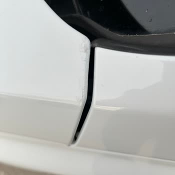 Yetkili Serviste Araç Hasarı Ve Tutarsız İletişim