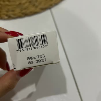 La Roche - Posay Sahte Cica Krem Yüzümü Yaktı