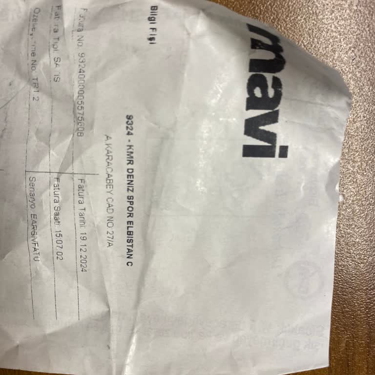 Mavi Montumda 1 Haftada Yırtık Ve Delik Şoku