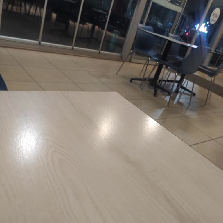 Ümraniye Devlet Hastanesi'ndeki Ressa Cafe'de Soğuk Ve İlgisiz Hizmet