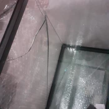 Yurtiçi Kargo Kırık Akvaryum Teslim Etti