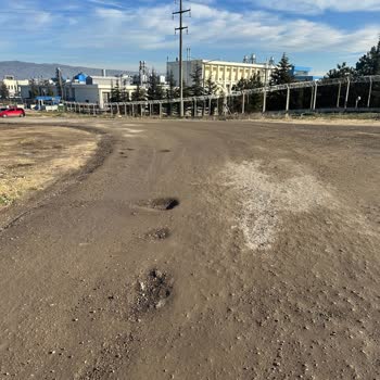 Esentepe Mahallesi'nde Toz Ve Su Baskını Sorunu