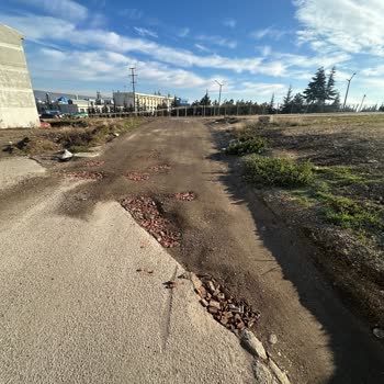 Esentepe Mahallesi'nde Toz Ve Su Baskını Sorunu