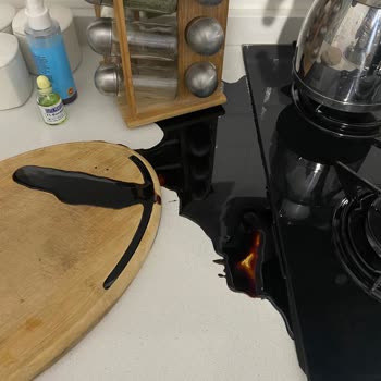 Patlayan Şişe İle Tehlikeli Durum