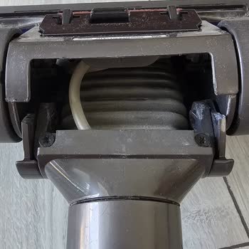 Dyson Süpürge Başlık Kırılması Ve Müşteri Hizmetleri Sorunu