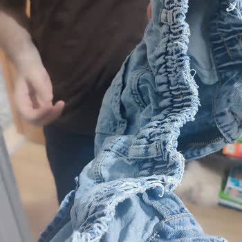 LG Washing Machine Tears Clothes and Leaks – No Support from Service Team