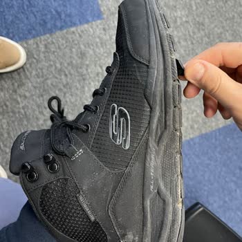 Skechers Botlarımda Şok Edici Deformasyon