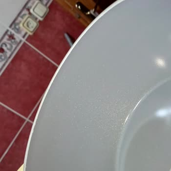 Karaca Swiss Cristal Serisi: Hayal Kırıklığı Ve İletişim Sorunları