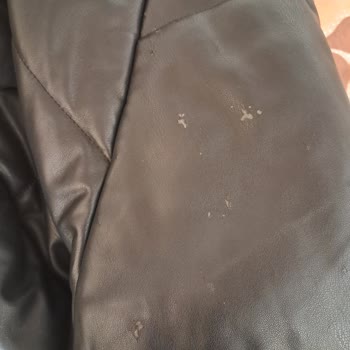 Kalitesiz Deri Ceket: Koton'un Hayal Kırıklığı