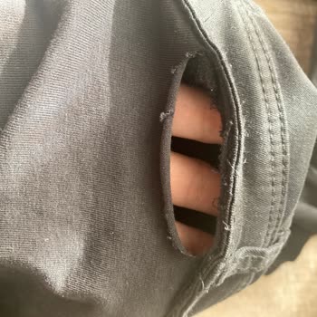 H&M Hamile Pantolonu: Kalitesiz Kumaş Ve İlgisiz Müşteri Hizmetleri