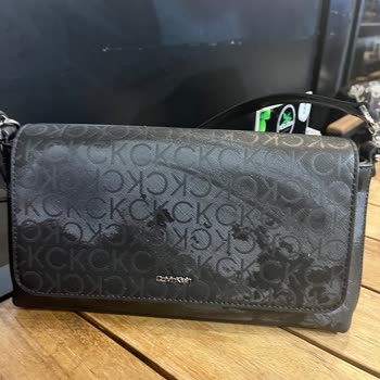 Kaliteli Çanta, Islak Mendil Ve Kolonya Testini Geçemedi