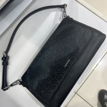 Kaliteli Çanta, Islak Mendil Ve Kolonya Testini Geçemedi