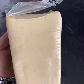 Hijyen Sorunu: Kaşar Peynirde Kıl