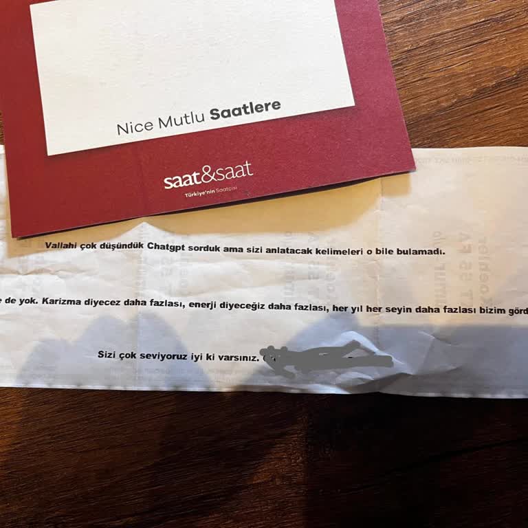 Hediye Paketi Hayal Kırıklığı: Saat & Saat'ten Beklenmedik Hizmet