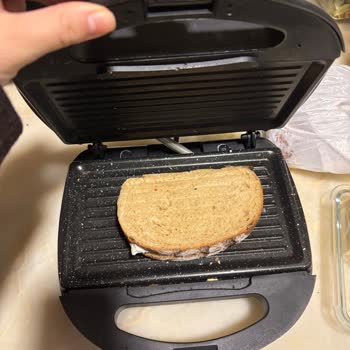 Sinbo Tost Makinesi: Duman Ve Aşırı Isınma Sorunu
