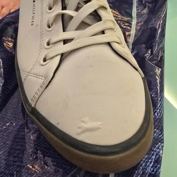 Tommy Hilfiger Ayakkabıda Deri Sorunu Ve Yetersiz Müşteri Hizmeti
