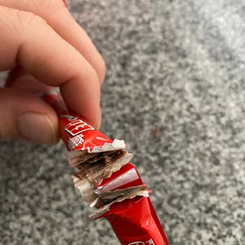 Eti Sticks Çikolatalarında Fabrika Hatası