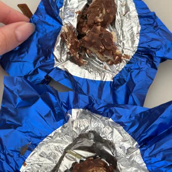 Migros'tan Alınan Çikolatada Hijyen Sorunu