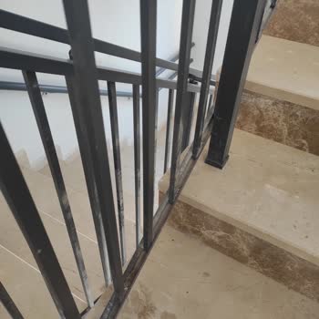 Yönetim İlgisizliği Ve Hizmet Eksiklikleri