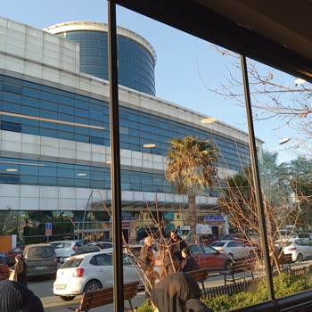 Ressa Kafe'de Temizlik Sorunu Ve Müşteri Şikayetleri