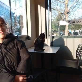 Ressa Kafe'de Temizlik Sorunu Ve Müşteri Şikayetleri