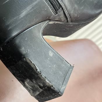 Bershka Botlarımın Hızla Eskimesi