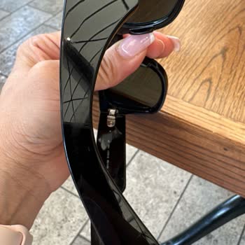 Kalitesiz Gözlük Ve Yetersiz Müşteri Hizmeti