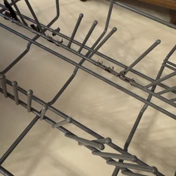 Teka Bulaşık Makinesi Sepetlerinde Paslanma Ve Yüksek Yedek Parça Ücretleri