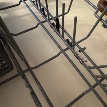 Teka Bulaşık Makinesi Sepetlerinde Paslanma Ve Yüksek Yedek Parça Ücretleri