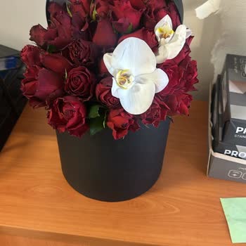 Floksia Flower Shop Görseldeki İle Alakası Yok Gelen Siparişin