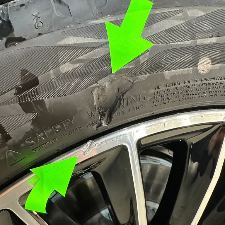 Mercedes Bayisinde Hasarlı Araç Şoku Ve Güven Krizi