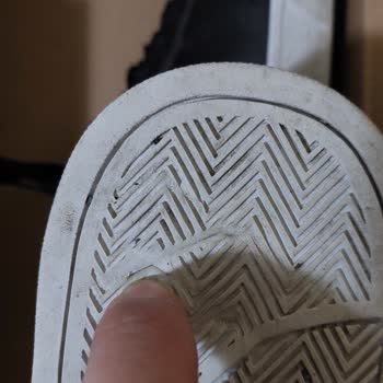 6 Ayda Delinen Ayakkabı Tabanı Ve Yetersiz Müşteri Hizmetleri