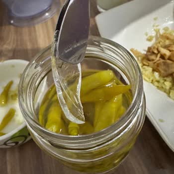 Tukaş Biber Turşusunda Cam Kırığı Tehlikesi