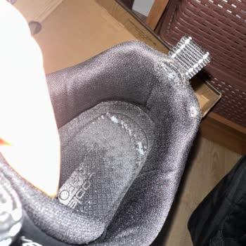 Skechers Ayakkabılarında Hayal Kırıklığı: Ürün Hatasına Çözüm Yok