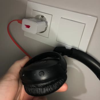 Çözüldü: JBL 510 BT Kulaklığım Şarj Olmuyor - Şikayetvar