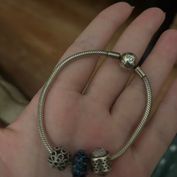 Pandora Temizleyici Mendil Bilekliğimi Mahvetti!