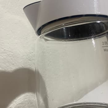 Tehlikeli Çaycı: Su Sızıntısı Ve Olası Kazalar