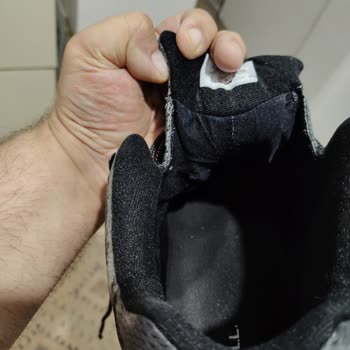 Su Geçirmez Botum İlk Giyişte Su Aldı