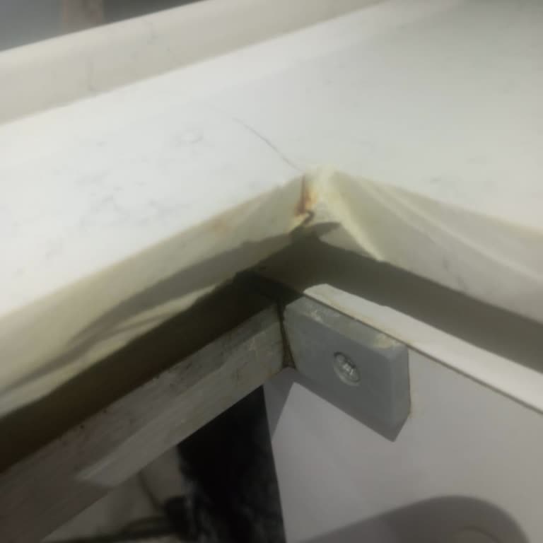 Sra Stone Gallery Granit Taşta Çatlama Oldu