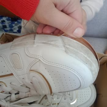 FLO Mağazası Garanti Problemi Ve Çözüm Eksikliği