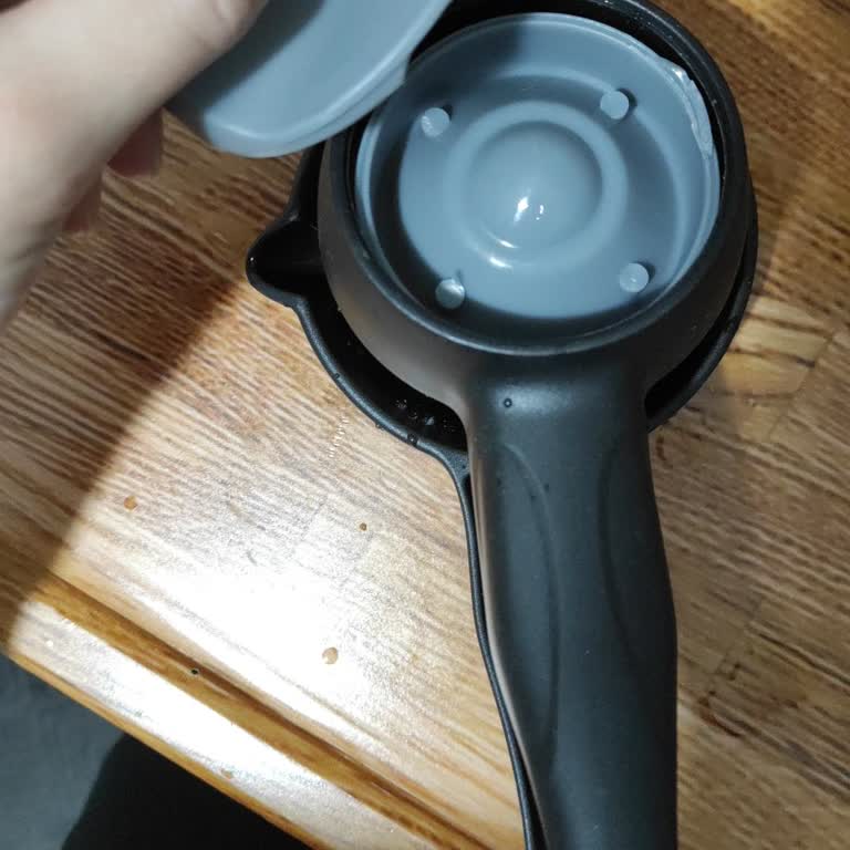 Esra'nın Ganimetleri Dayanıklı Denilen Ürün İlk Kullanımda Kırıldı