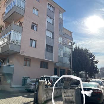 Garaj Girişini Kapatan Çöp Konteyneri Sorunu